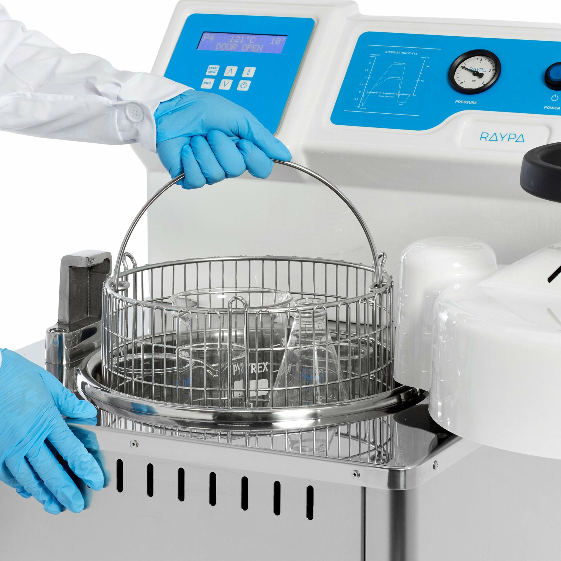 Stérilisation dans l’autoclave vertical avec séchage AE-DRY de RAYPA