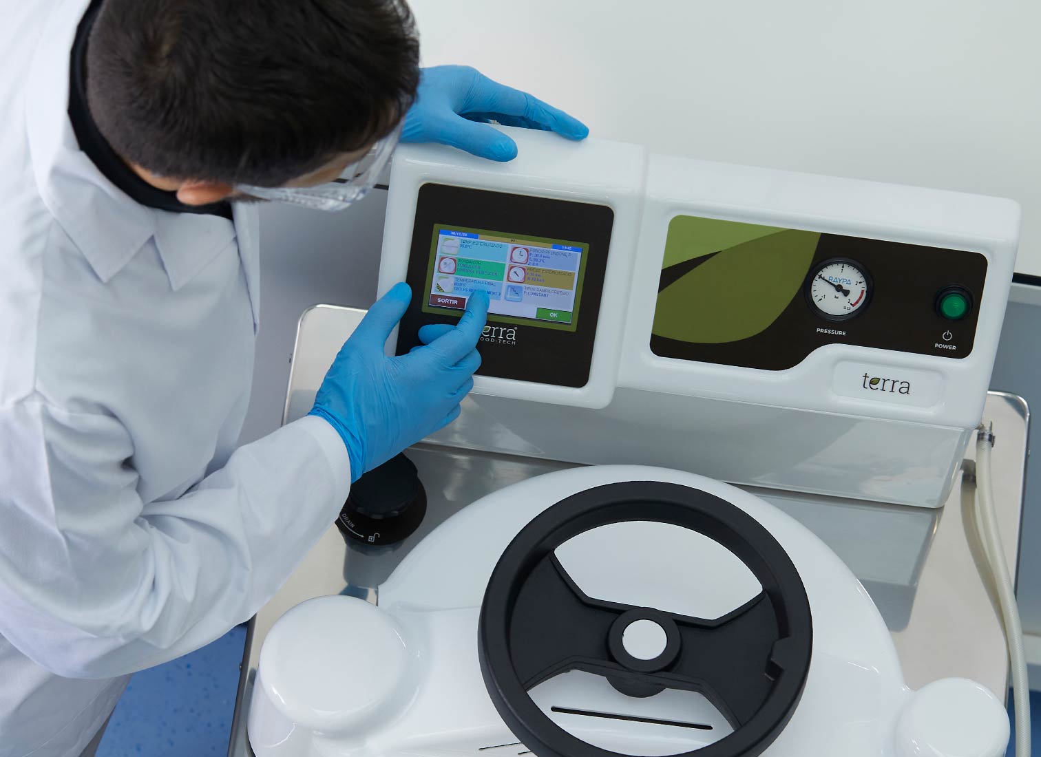 Autoclaves verticales con contrapresión para procesar alimentos envasados 7 CFS V detalle2