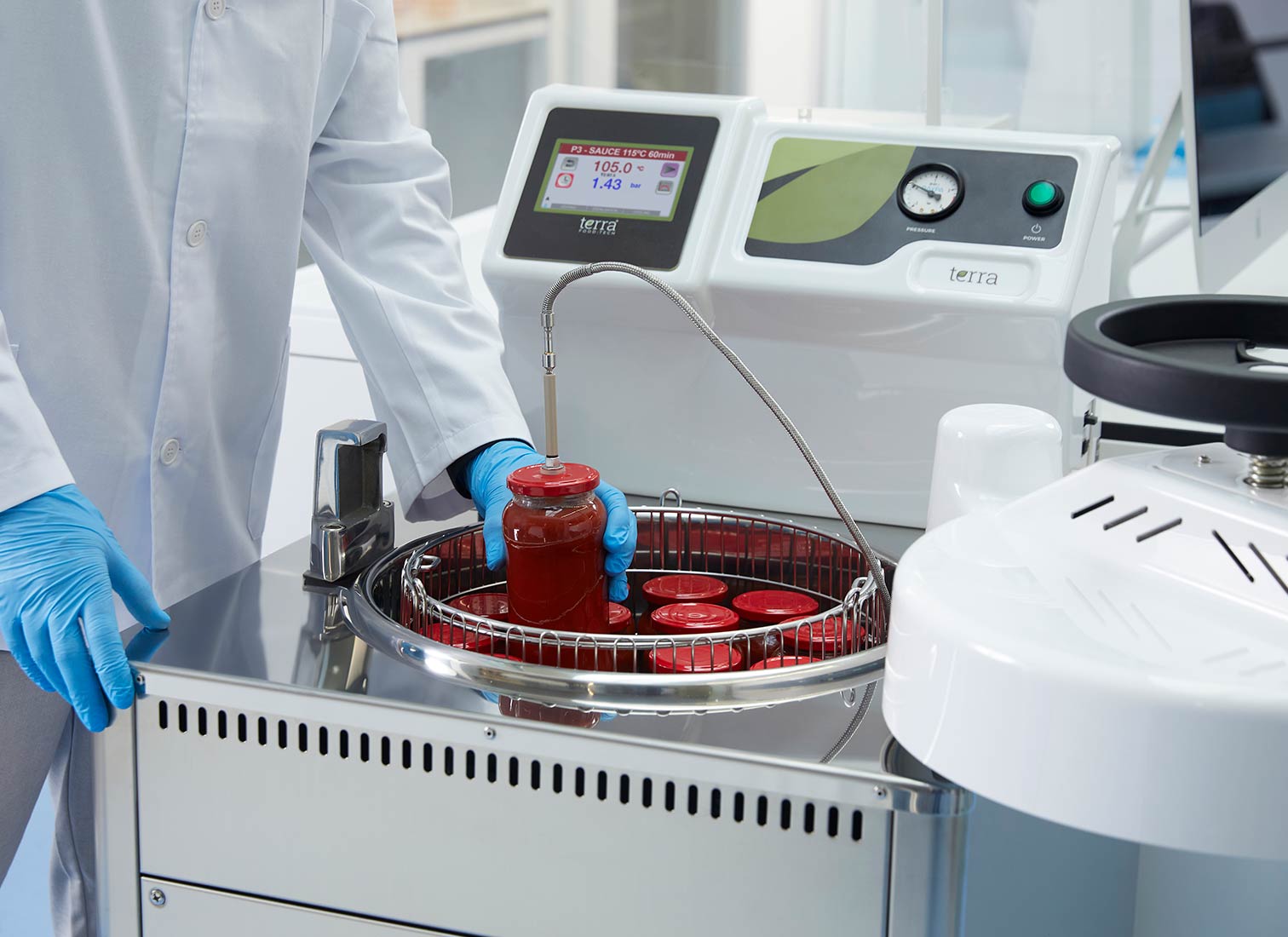 Autoclaves verticales con contrapresión para procesar alimentos envasados 8 CFS V detalle3