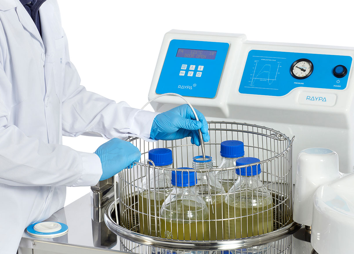 Carga de una autoclave vertical
