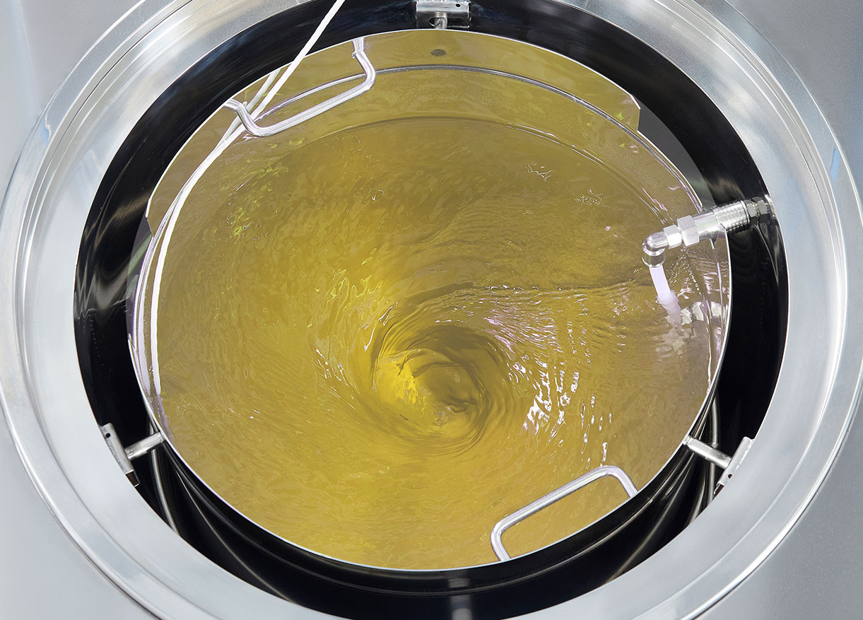 Aplicación del ciclo isotérmico en laboratorios de microbiología para la preparación de medios de cultivo