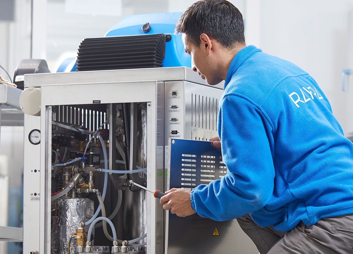 Mantenimiento y calibración regulares de la autoclave